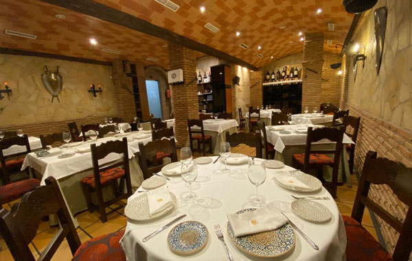 Los Robles de León Restaurante Málaga 3
